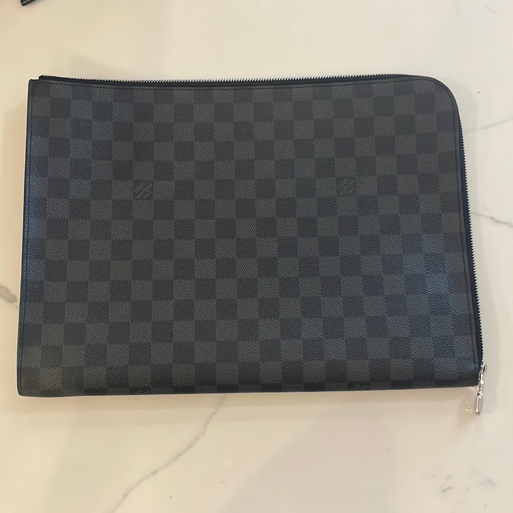 Louis Vuitton Laptop Holder Black monogram